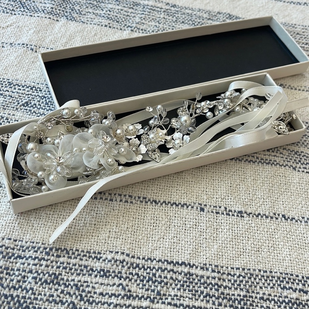 Beaded headband with detail… GORGEOUS!